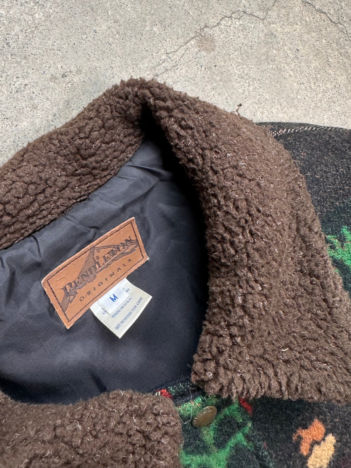 Pendleton Moose Pattern Sherpa Lined Jacket (L)