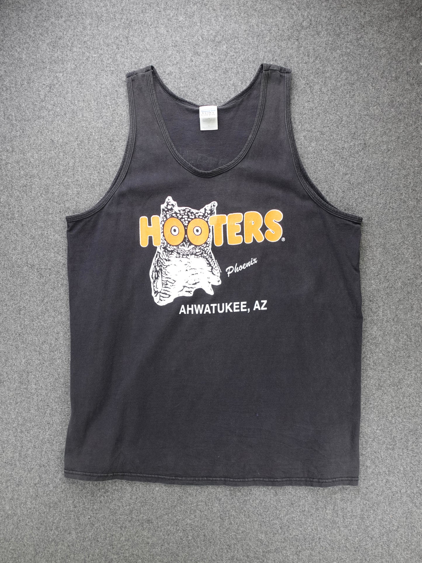 2000s - Hooters Phoenix AZ Tank Top