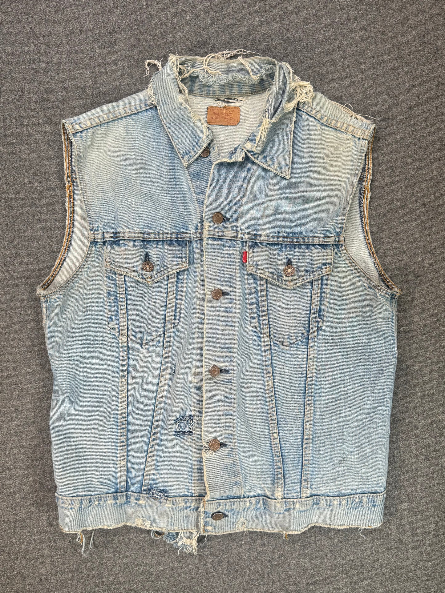 1980s - "Biker Cut" Levis Red Tab Type III Cut Trucker Jacket