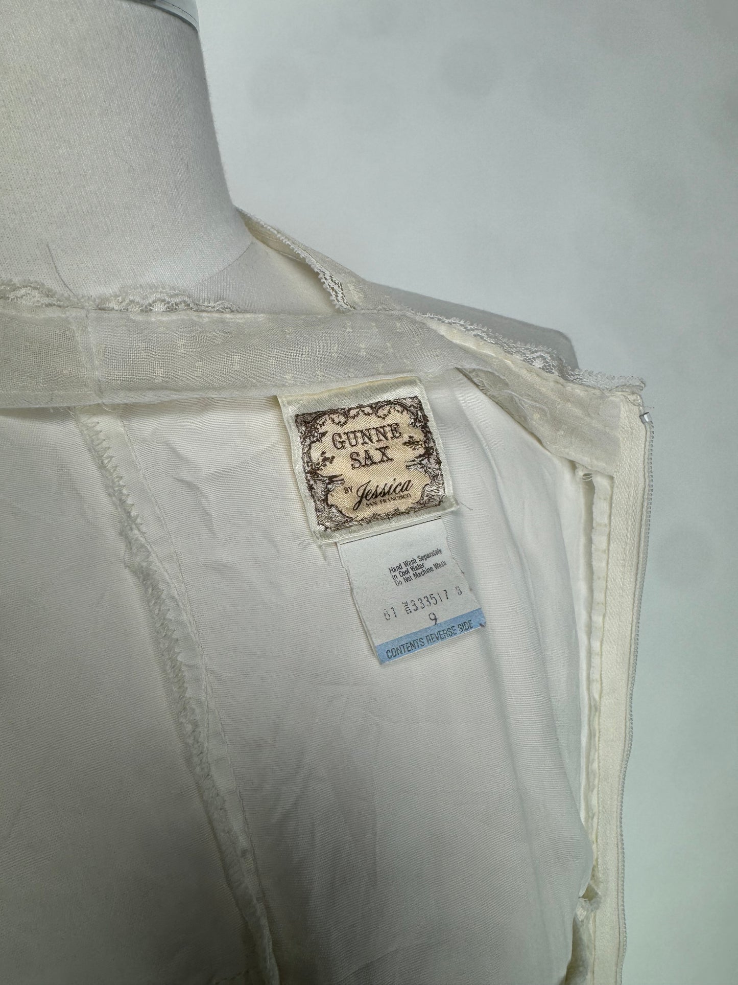 1970S - GUNNE SAX WHITE SLEEVELESS COTTAGE CORE DRESS