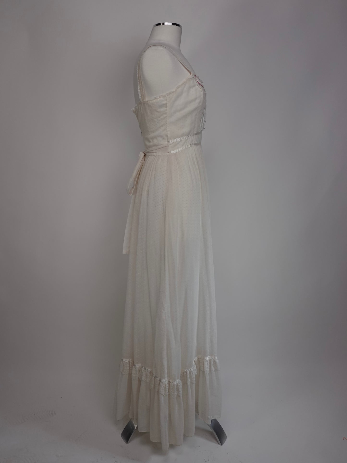 1970S - GUNNE SAX WHITE SLEEVELESS COTTAGE CORE DRESS