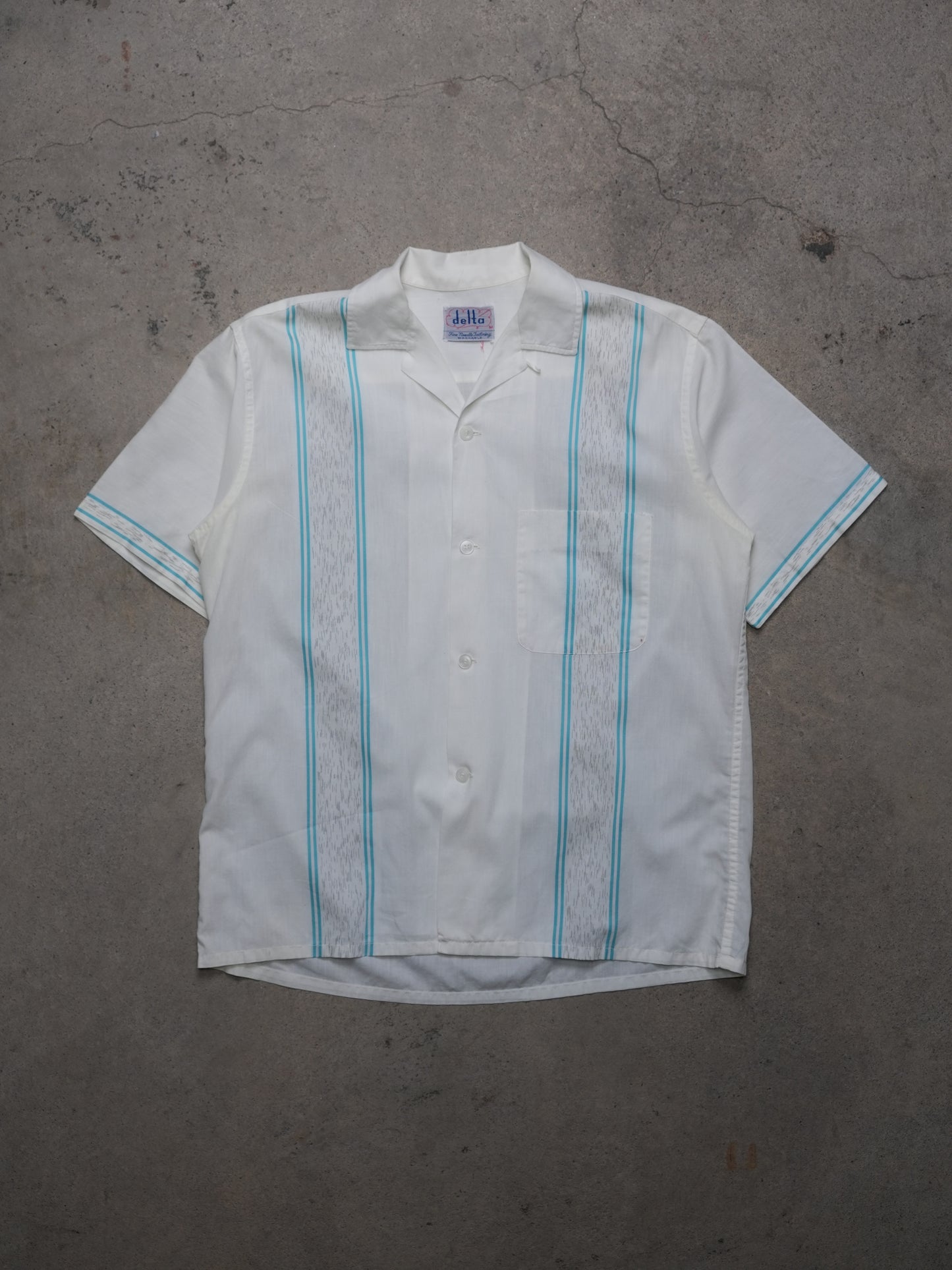 1960S - DELTA BRAND SHORT SLEEVE SHIRT