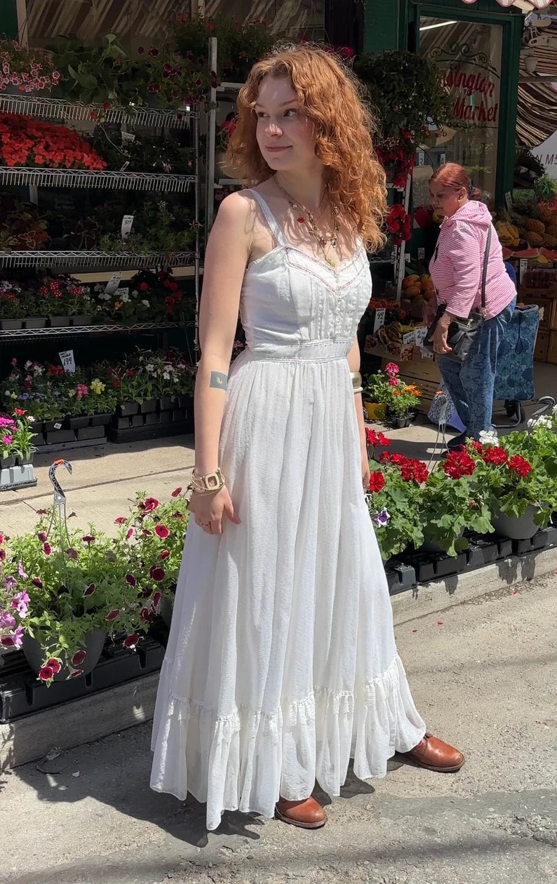 1970S - GUNNE SAX WHITE SLEEVELESS COTTAGE CORE DRESS
