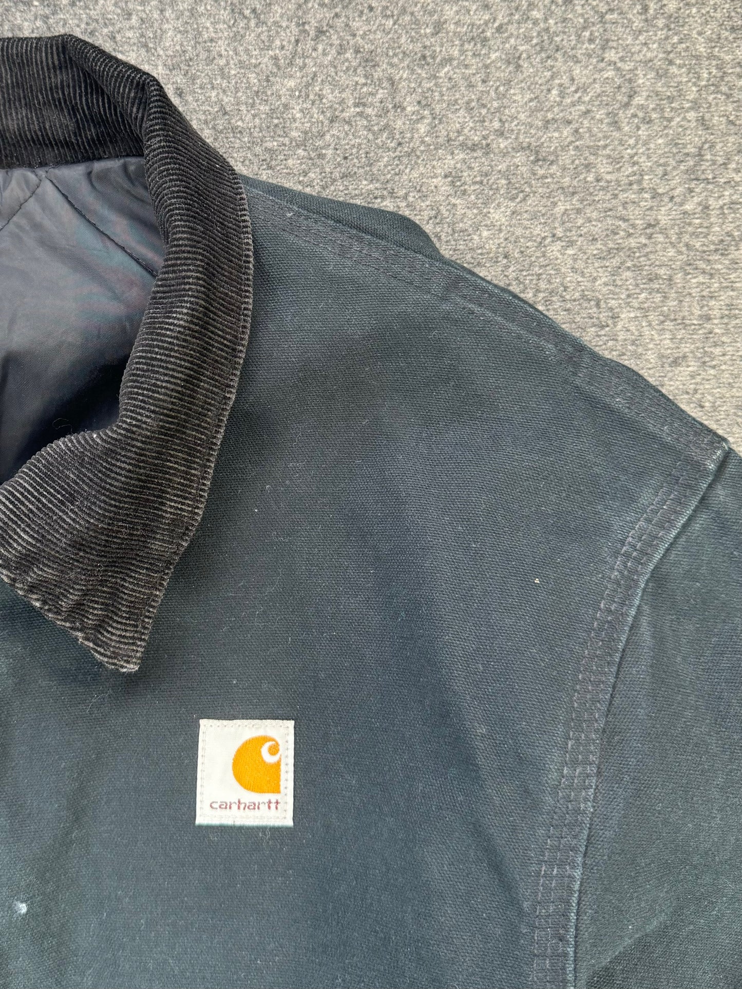 1990s - Carhartt J02 Workwear Jacket Made In USA