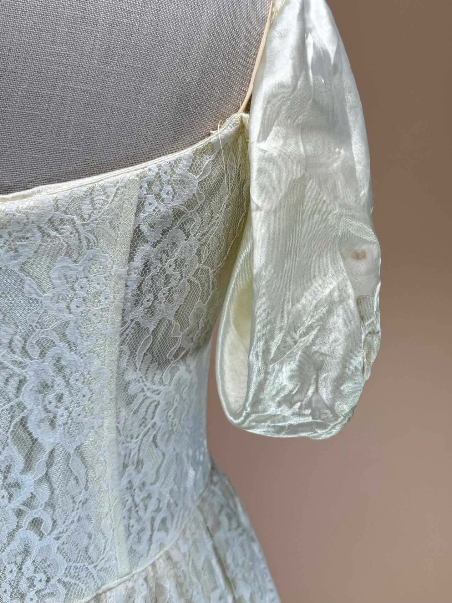 Vintage 1970s | Gunne Sax "Romantic Renaissance" Wedding Dress