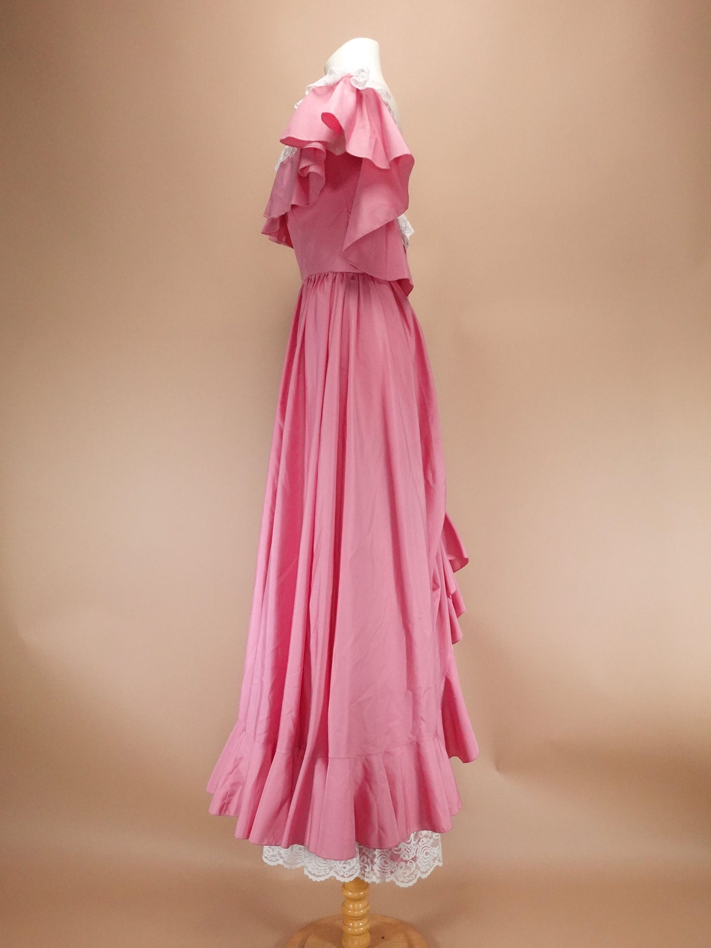 Vintage 1970s | Pink Southern Belle Dress