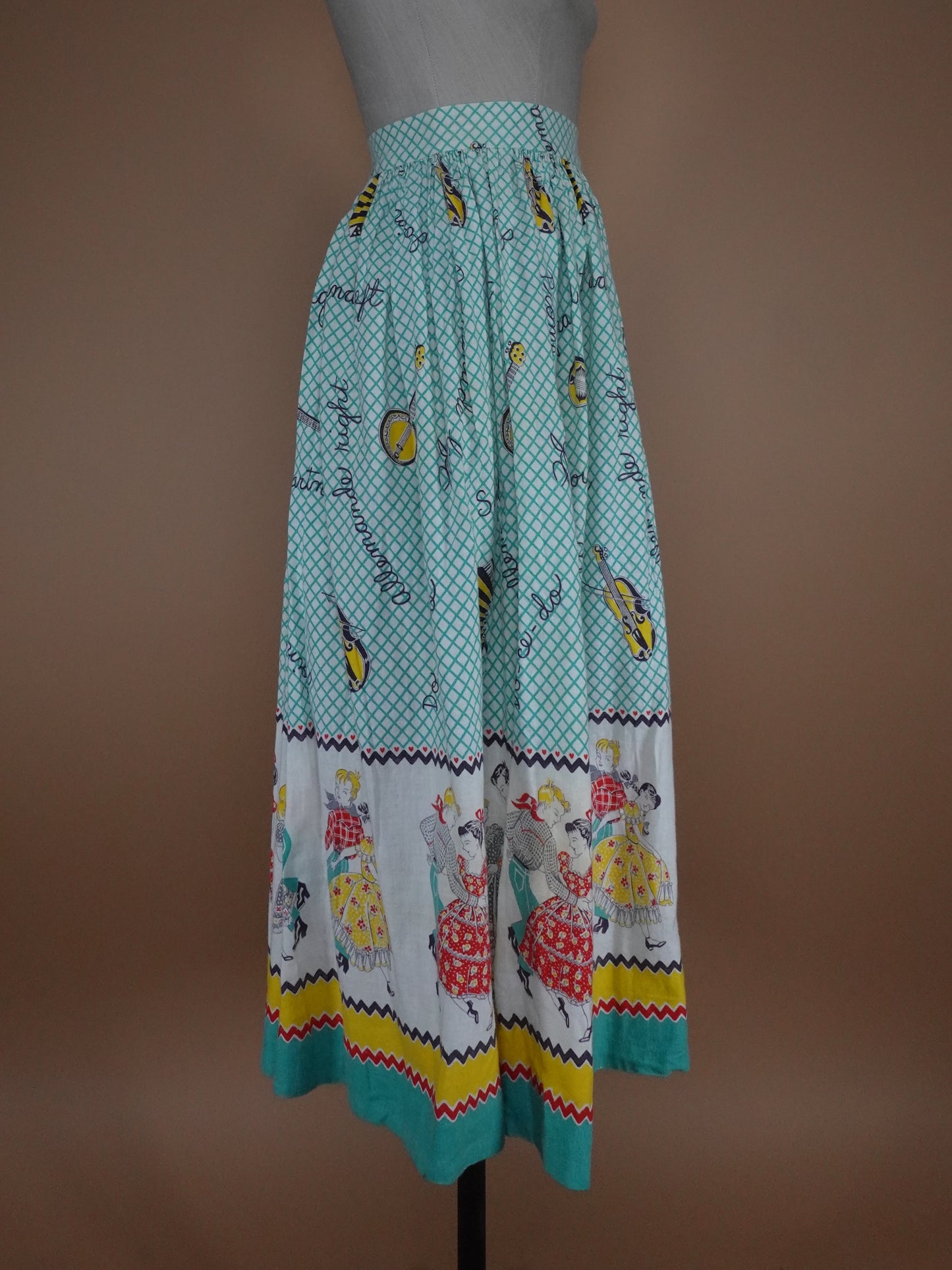 1950s - Do Ce Do Swing Your Partner Allemande Dancing Circle Skirt