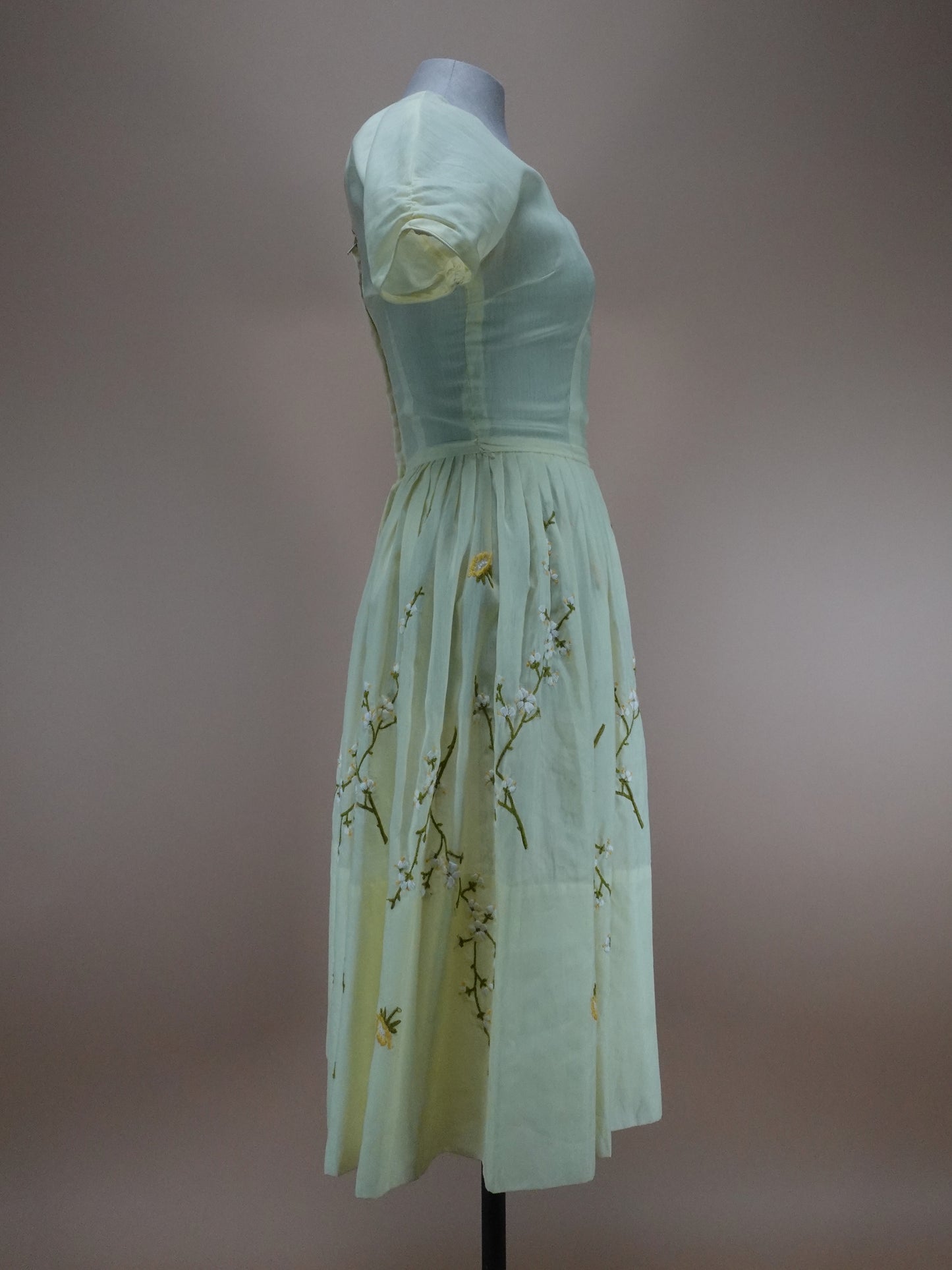 Vintage 1950s - Lemon Yellow Flower Embroidery Day Dress