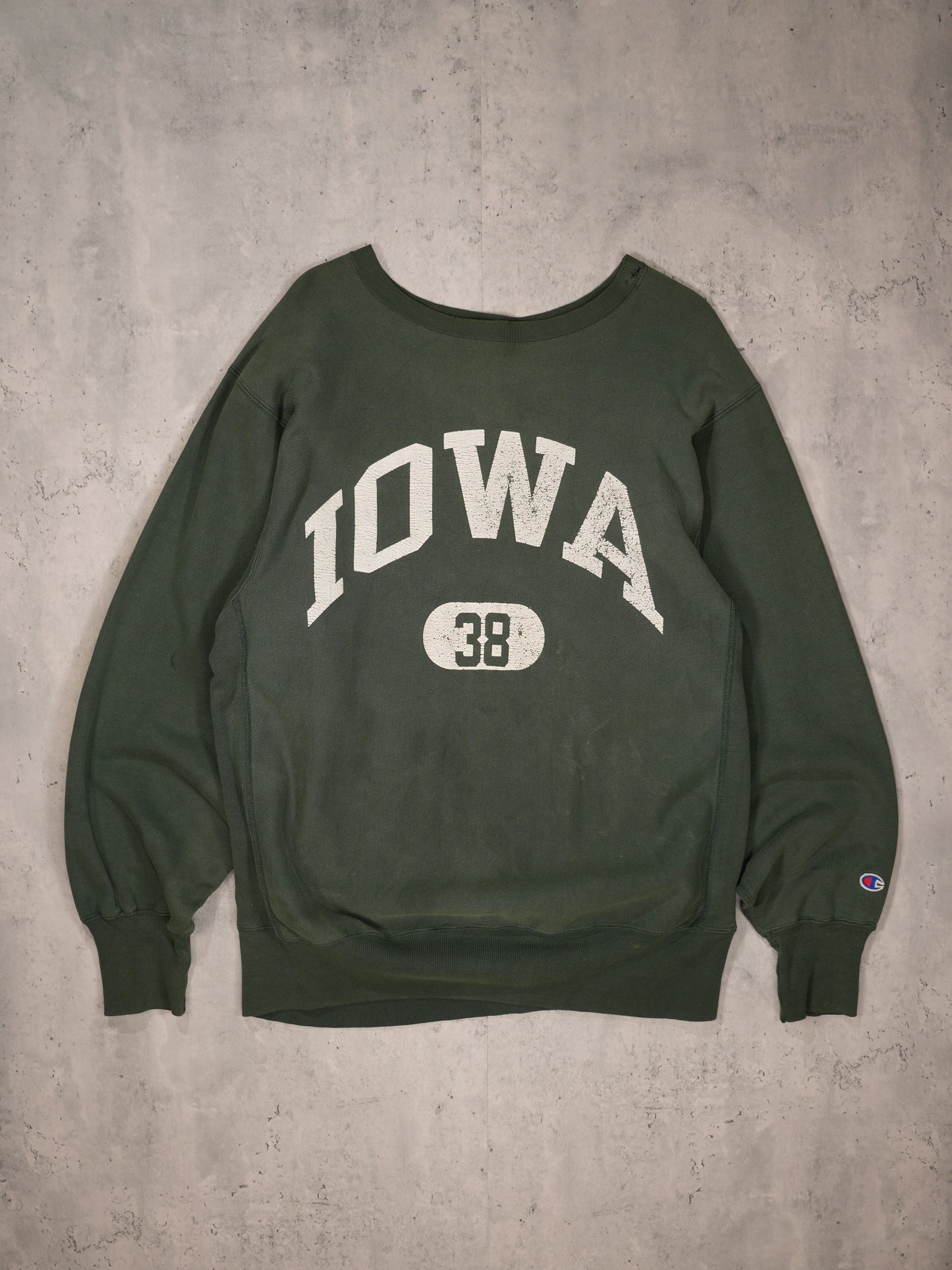 1980S/90S - "IOWA 38" CHAMPION REVERSE WEAVE SWEATSHIRT