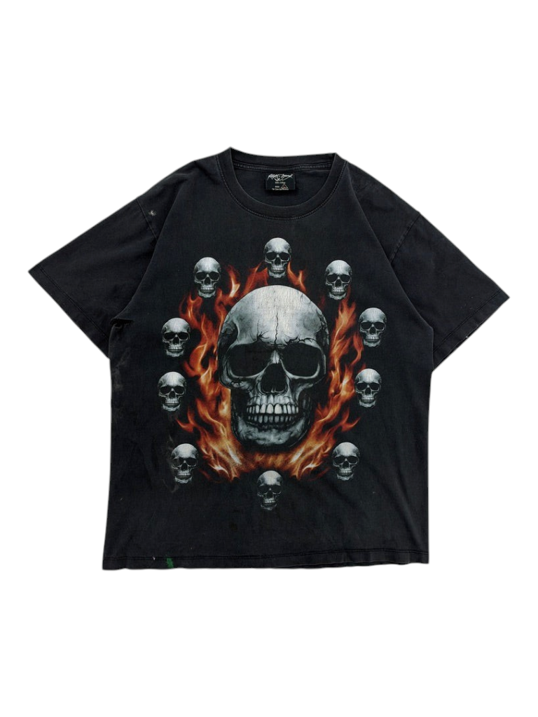Exile Vintage black 2000s graphic t-shirt featuring a large central skull surrounded by smaller skulls and flames.