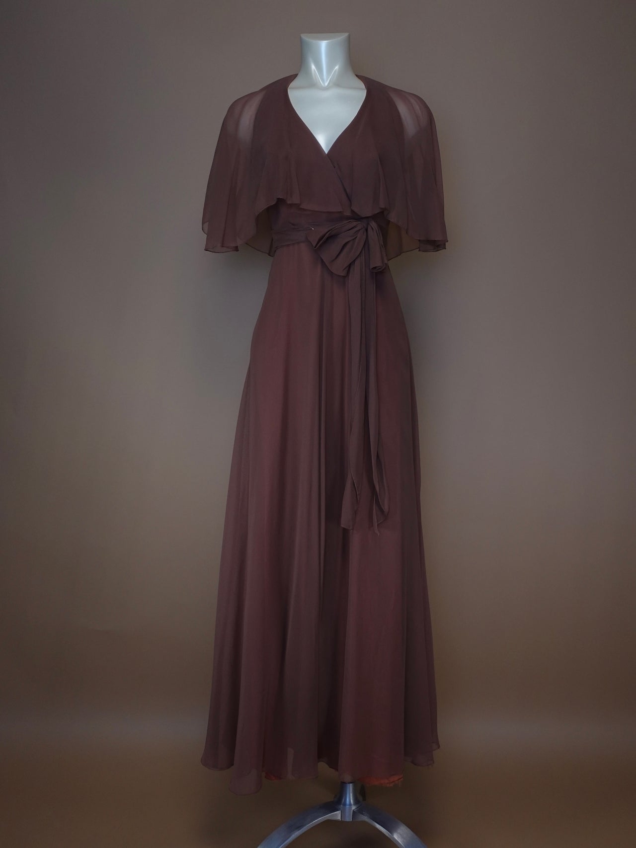 Vintage 1940s - Mocha Brown Evening Gown