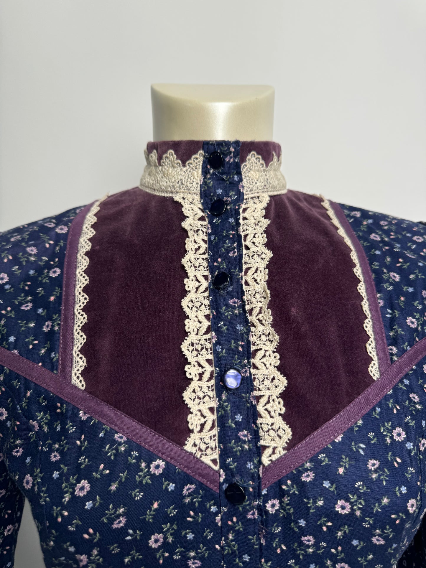 1970S - GUNNE SAX GOLD LABEL FLORAL PATTERN DRESS