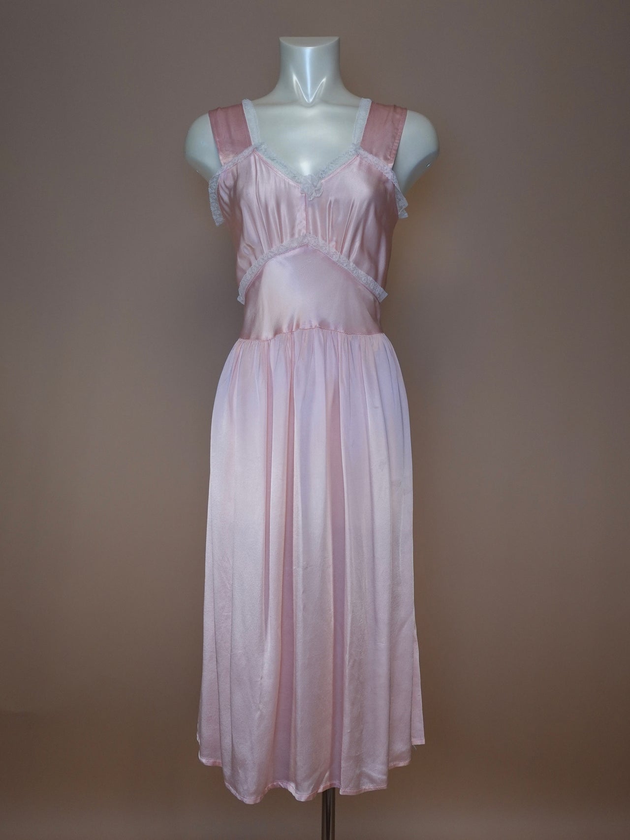 Vintage 1940s - Baby Pink Satin Silk Night Gown With Lace Bow & Bust Detailing