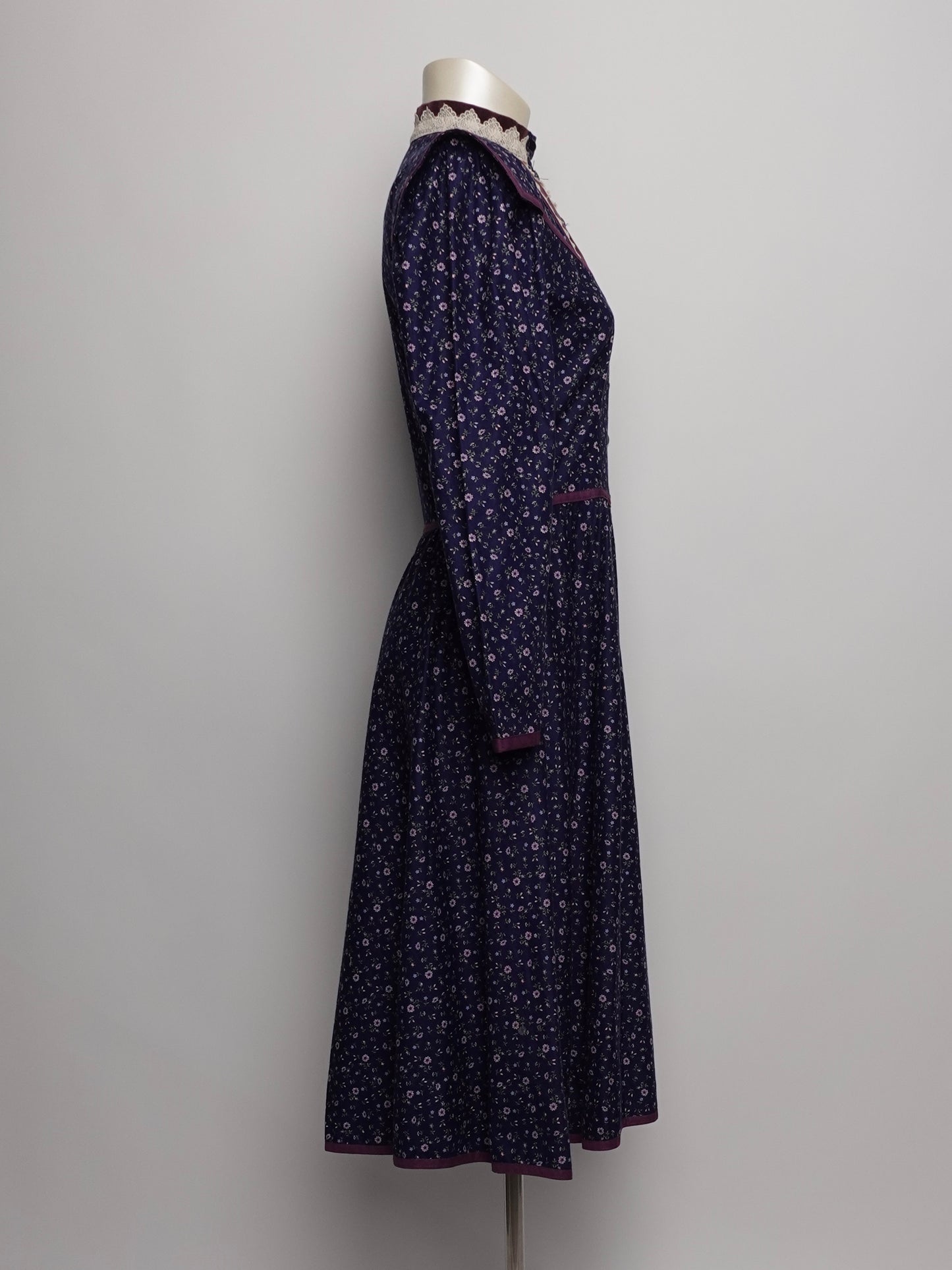 1970S - GUNNE SAX GOLD LABEL FLORAL PATTERN DRESS