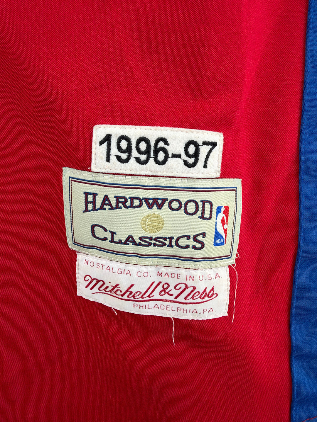 Exile Vintage Mitchell &amp; Ness Hardwood Classics 1996-97 Philadelphia 76ers jersey tag detail