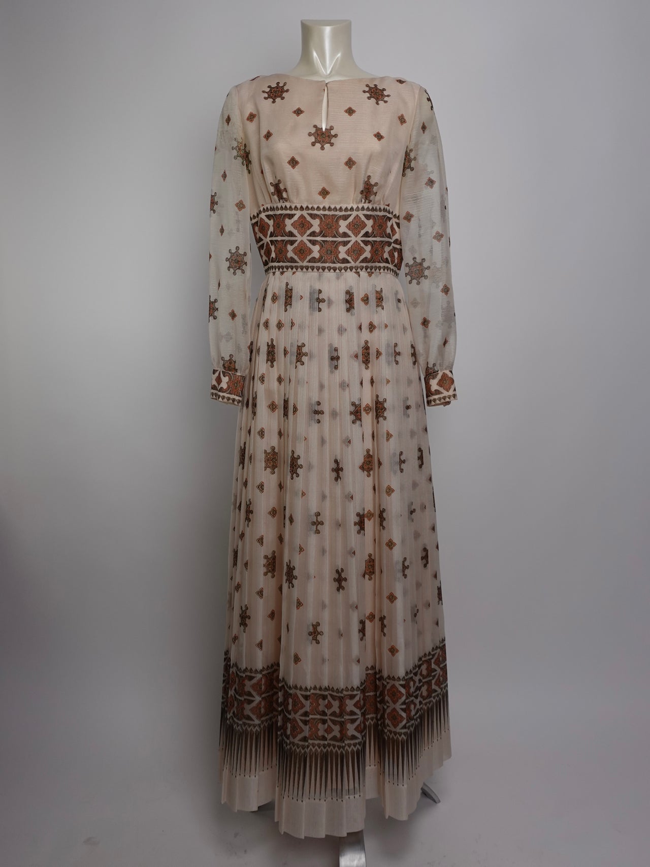 1970S - ALFRED SHAHEEN CALAFORNIA/HAWAII SHEEN DRESS