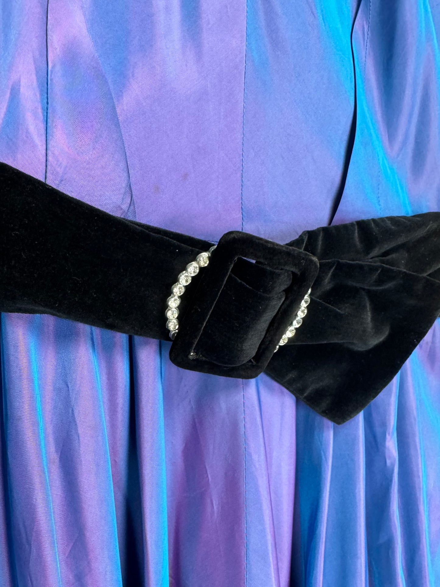 1960s - Iridescent Silk Knee Length Dress