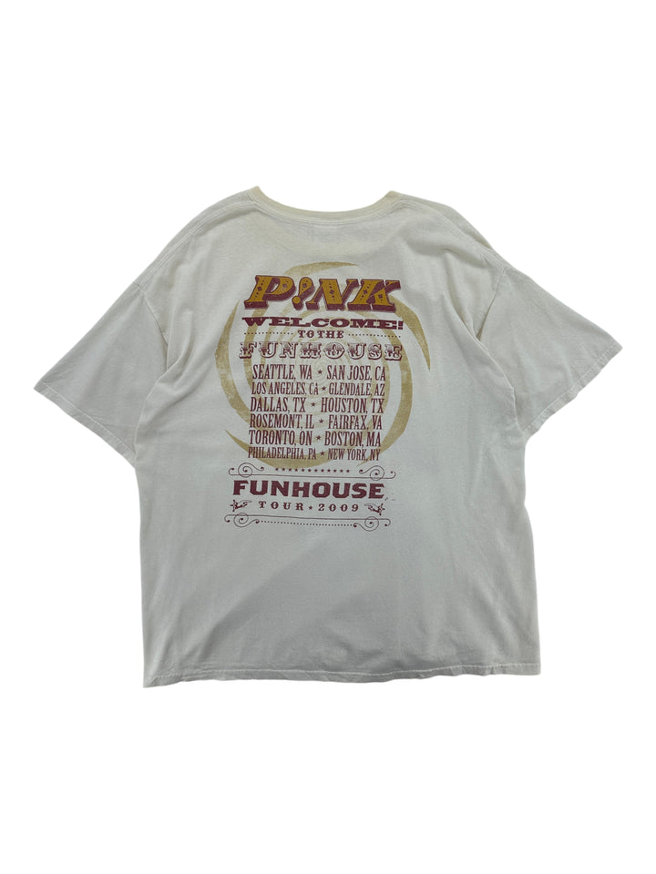 2009 Pink Funhouse Tour T-shirt