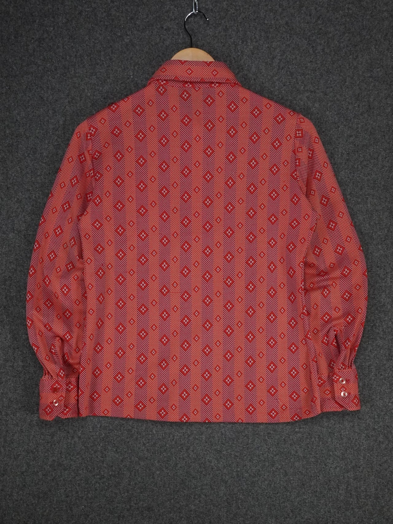 1970s - Knitted Polyester Dagger Collar Tunic Shirt