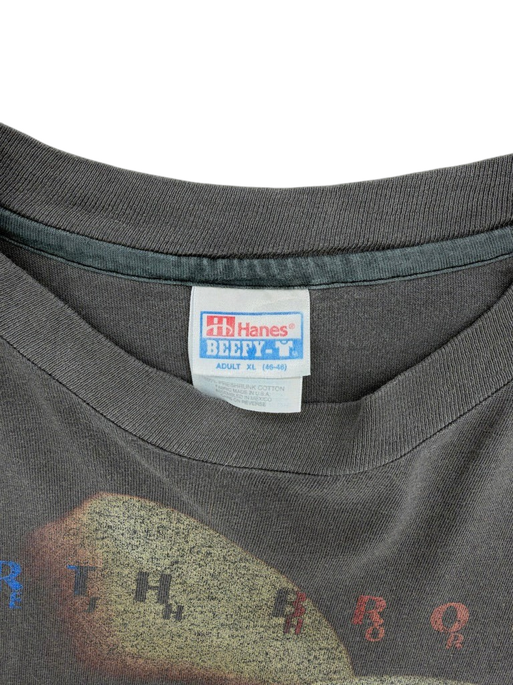 Exile Vintage 1990s Garth Brooks tour t-shirt featuring a Hanes Beefy tag in size XL