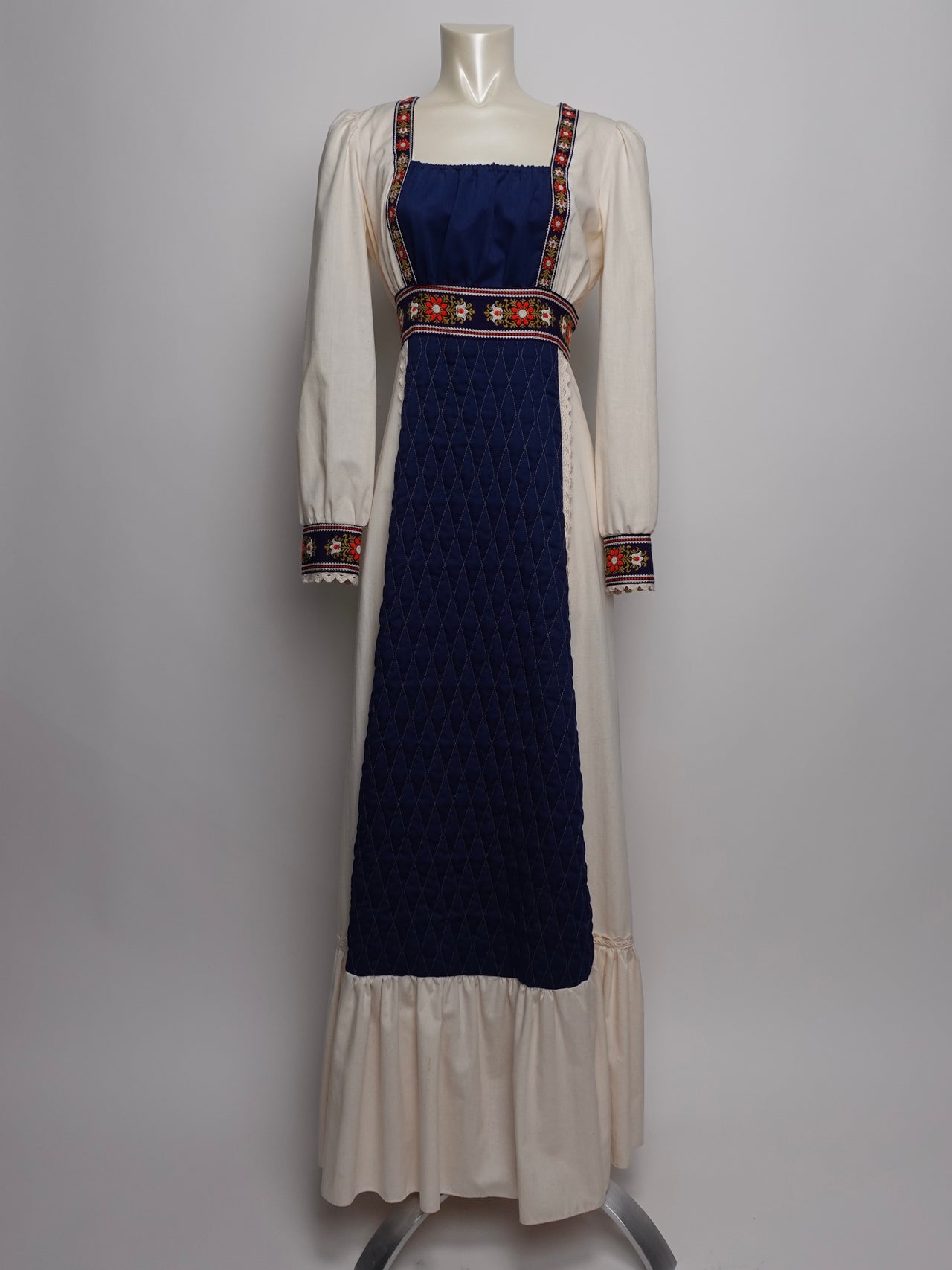 1970S - GUNNE SAX RENAISSANCE MAXI DRESS QUILTED PANEL