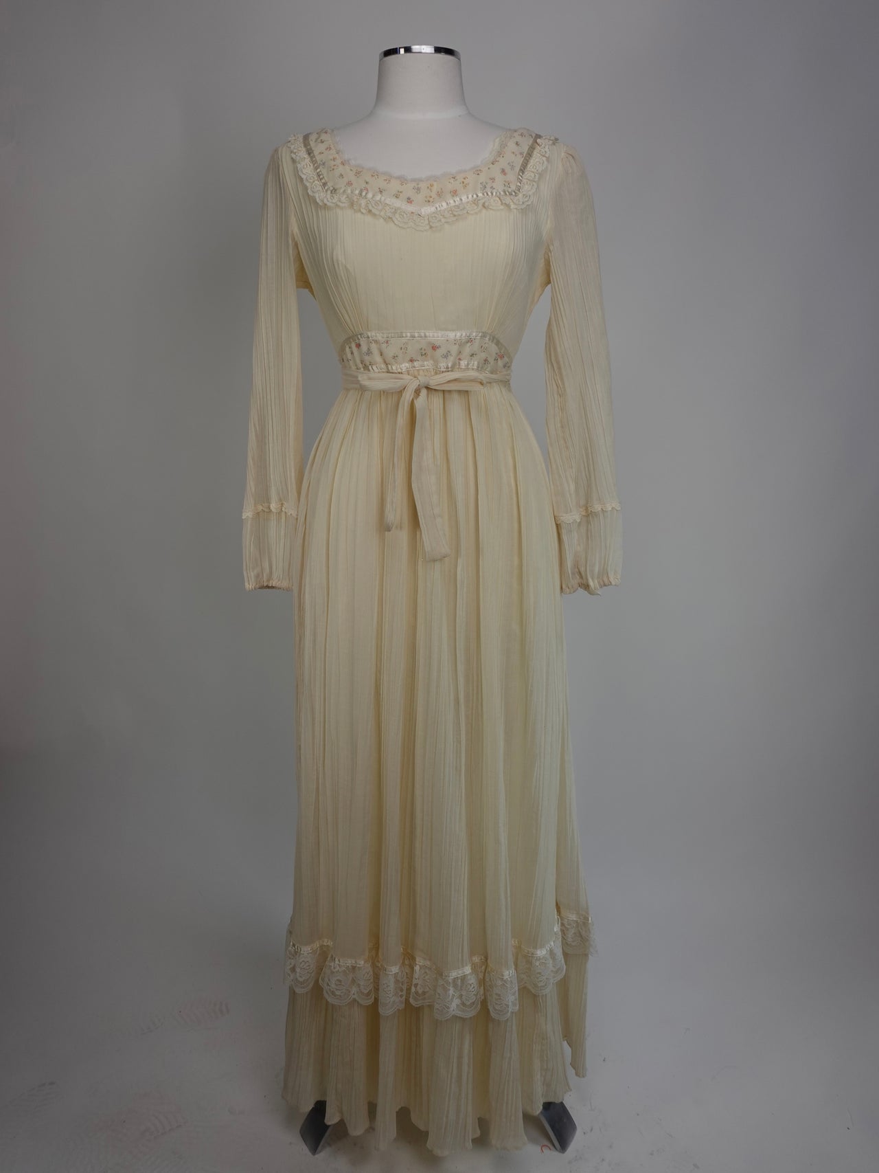 Vintage 1970s - Gunne Sax Style Sheer Lace Dress