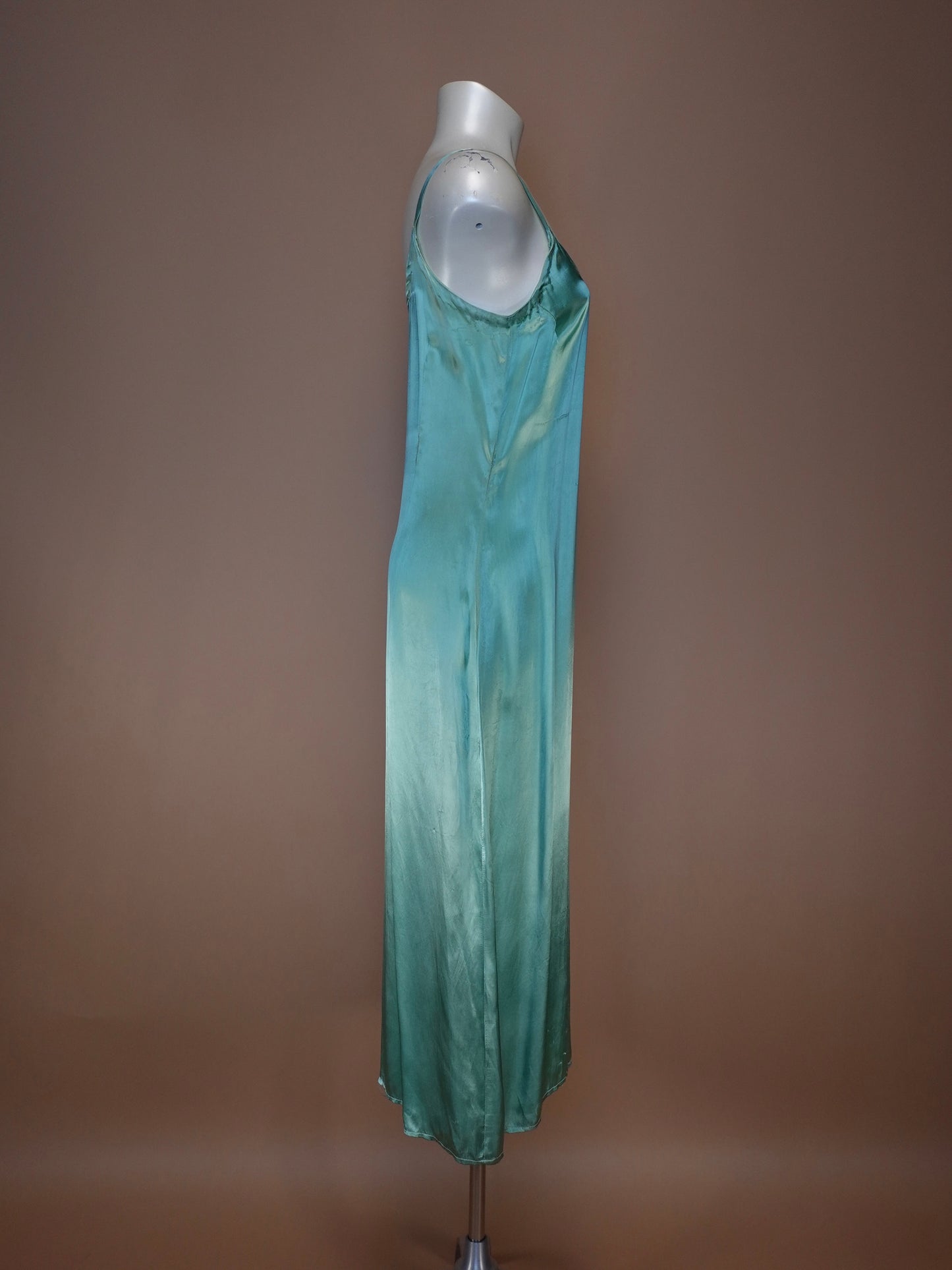 1940S - EMERALD GREEN SILK SATIN SLIP