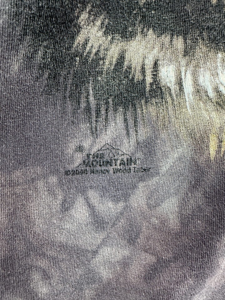 2000s Mountain Tag Native American Wolf Shirt