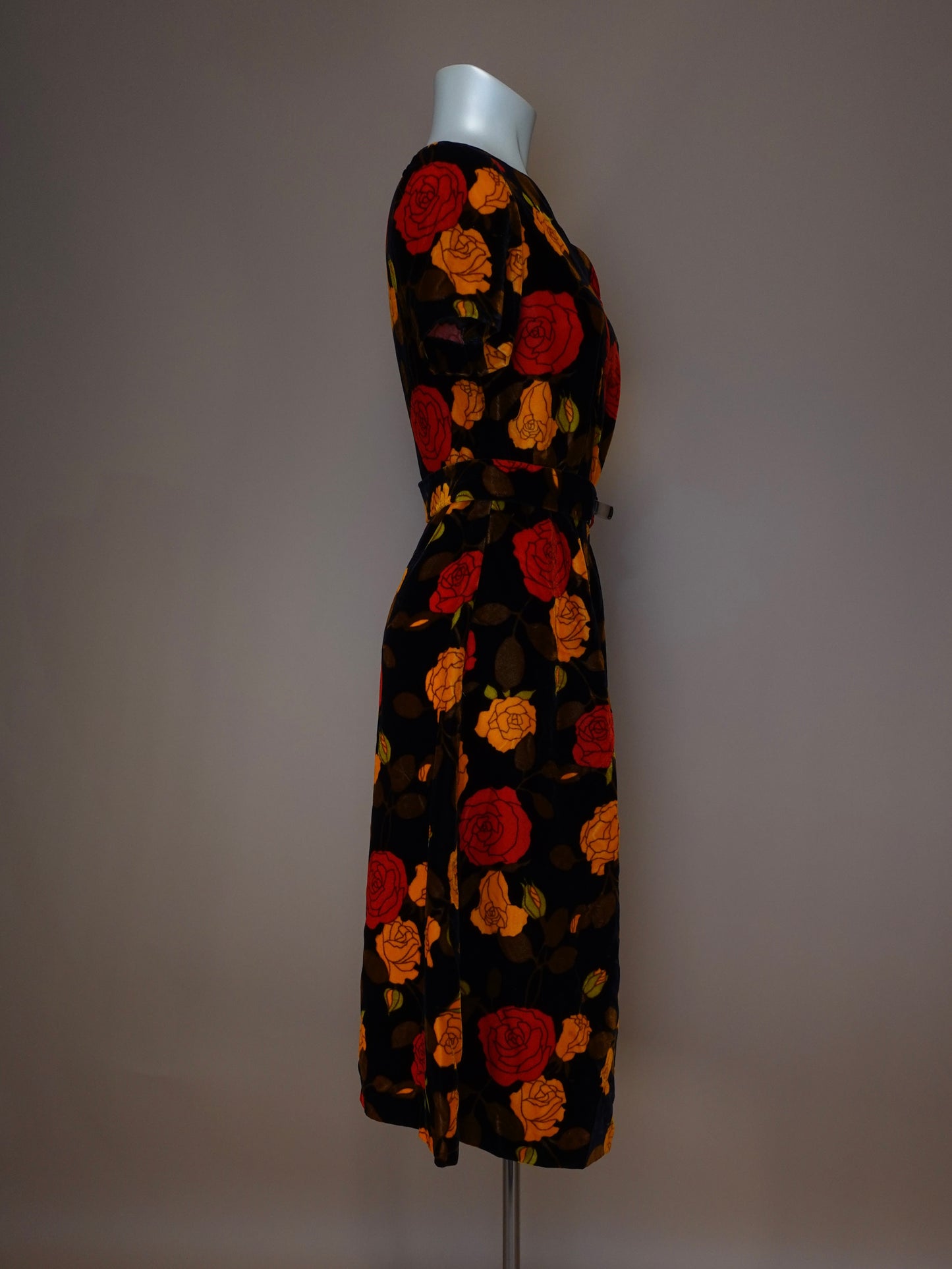 1970S - BELTED FLOWER POWER MIDI DRESS
