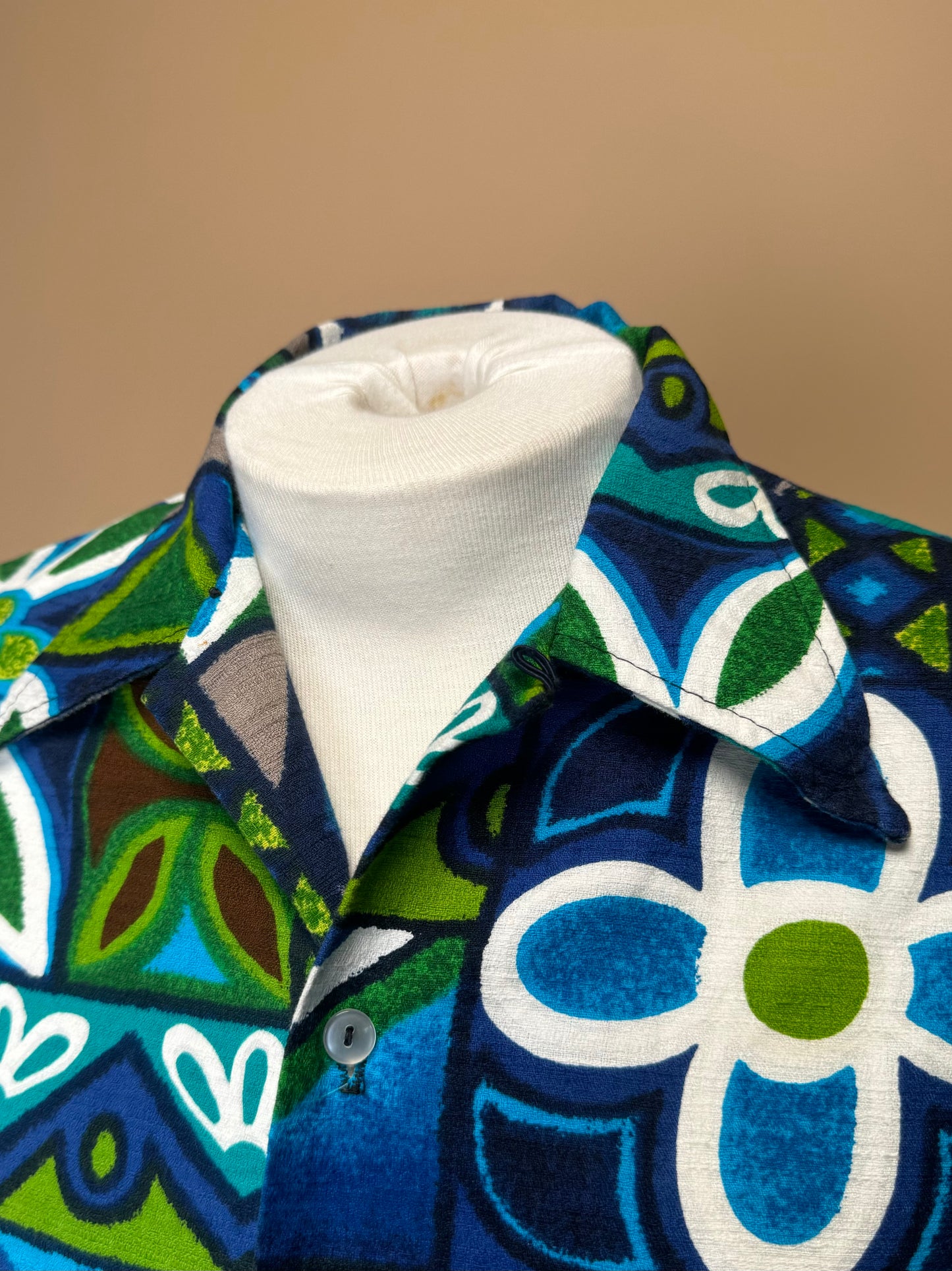 1960s - Brent by Montgomery Ward Blue Green Bar Cloth Hawaiian Shirt