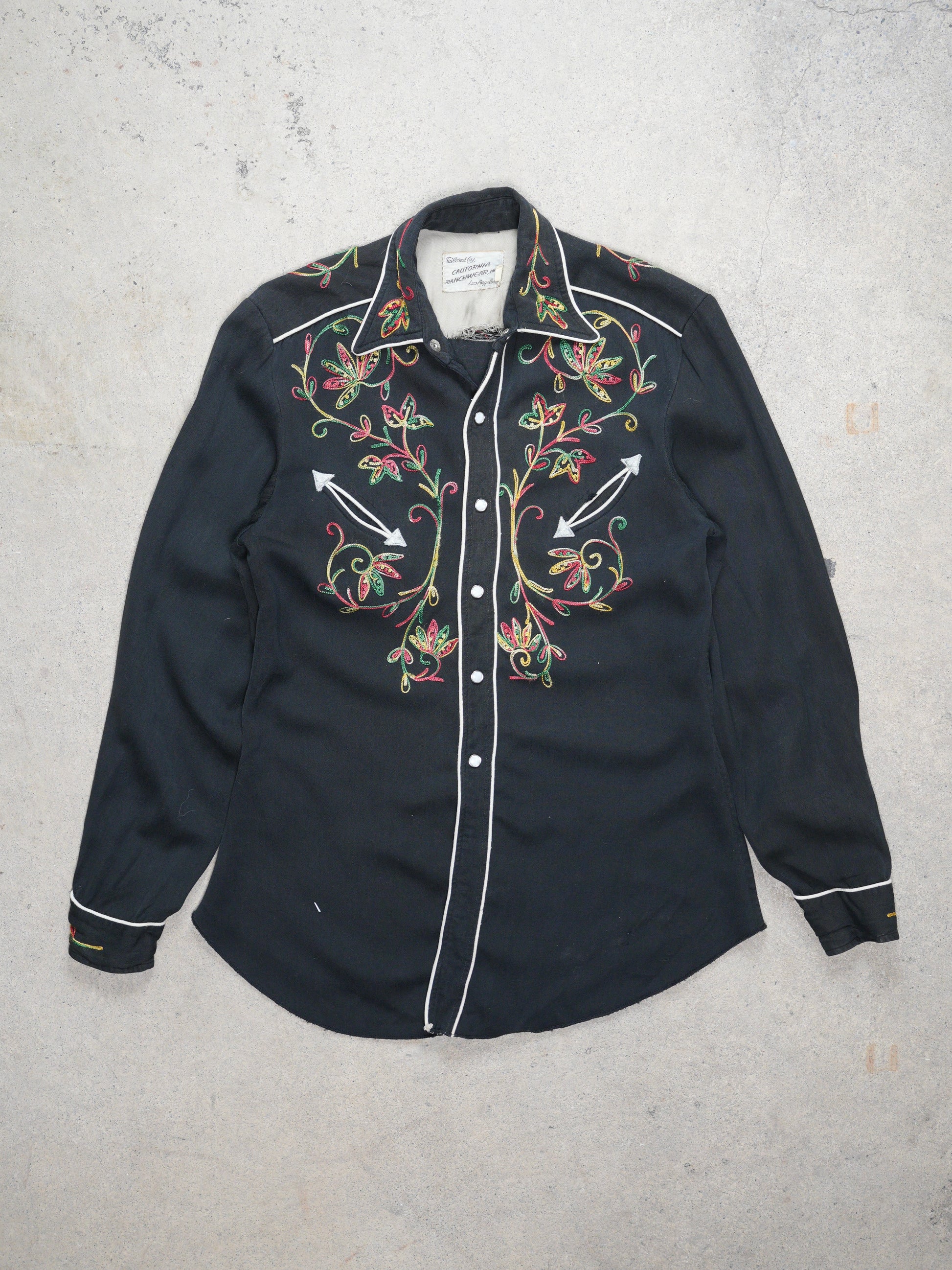 California ranchwear  Embroidered Western Shirt (S)