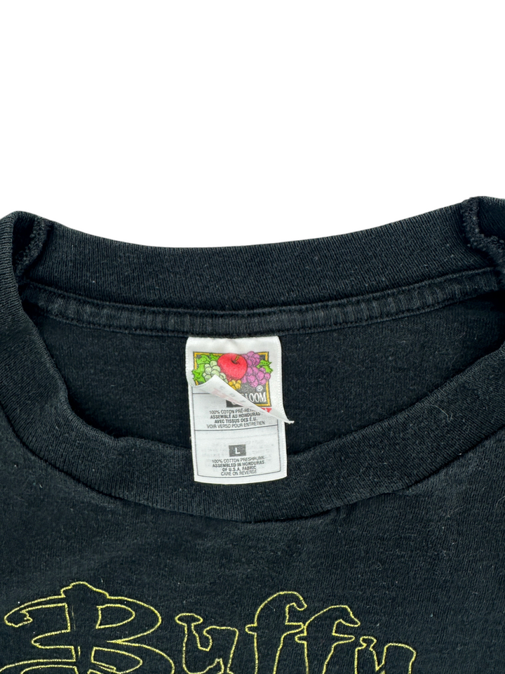 Exile Vintage black 1990s Buffy The Vampire Slayer t-shirt featuring a Fruit of the Loom size L label