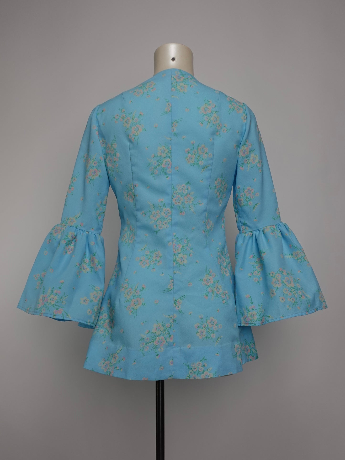 1970S - BISHOP/BEN SLEEVE FLORAL BLOUSE