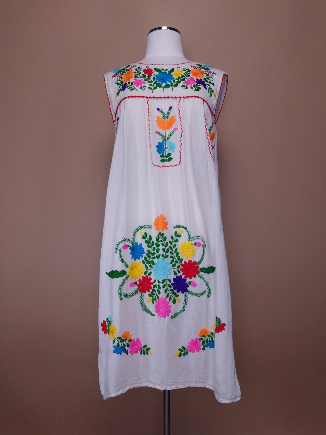 Vintage Mexican Wedding Sleeveless Dress