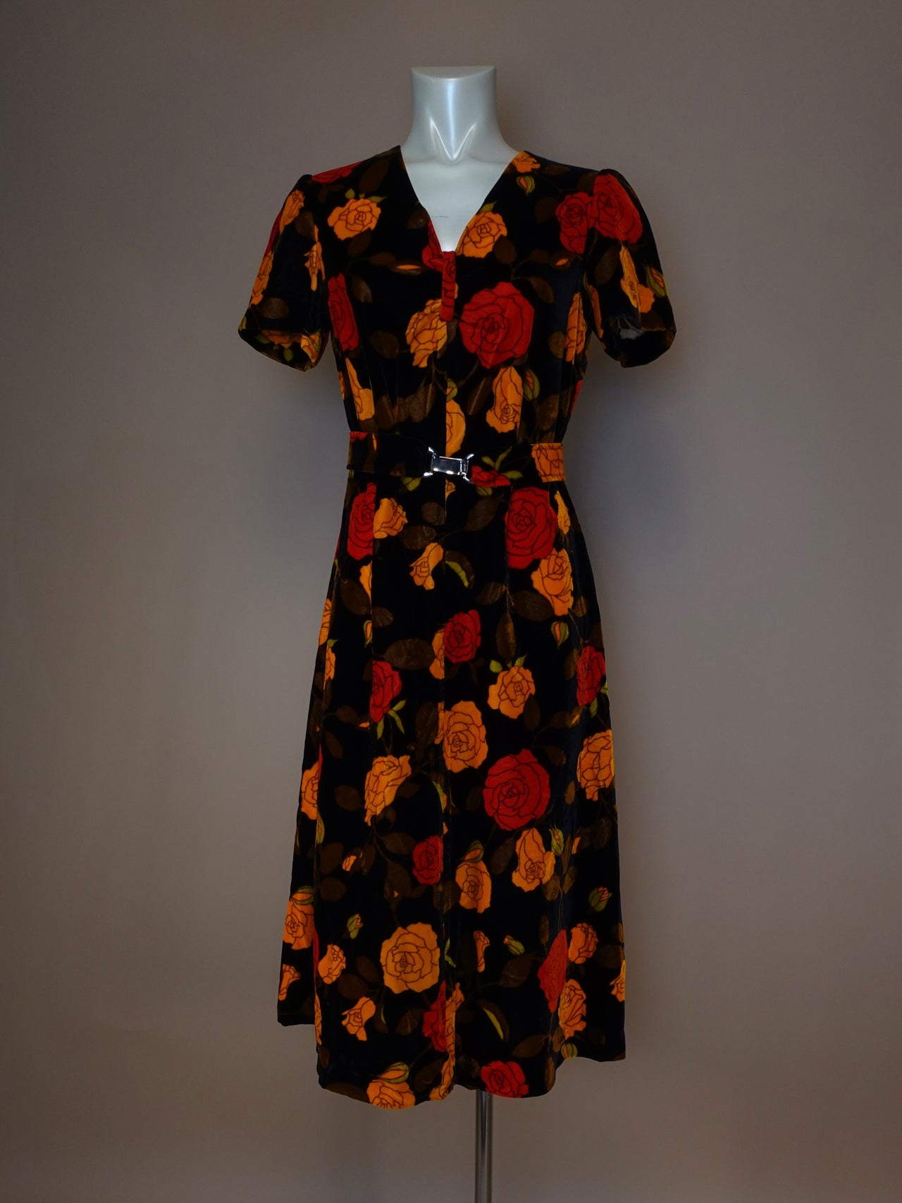1970S - BELTED FLOWER POWER MIDI DRESS