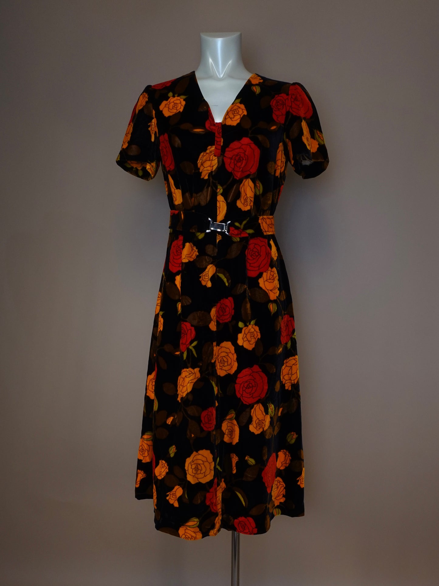1970S - BELTED FLOWER POWER MIDI DRESS
