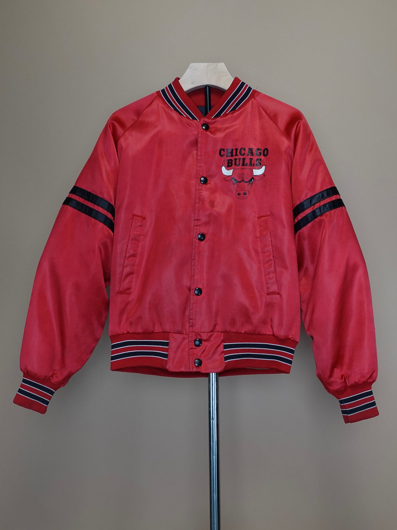 Vintage Chicago Bulls Satin Jacket / Sportswear / Bomber / Retro