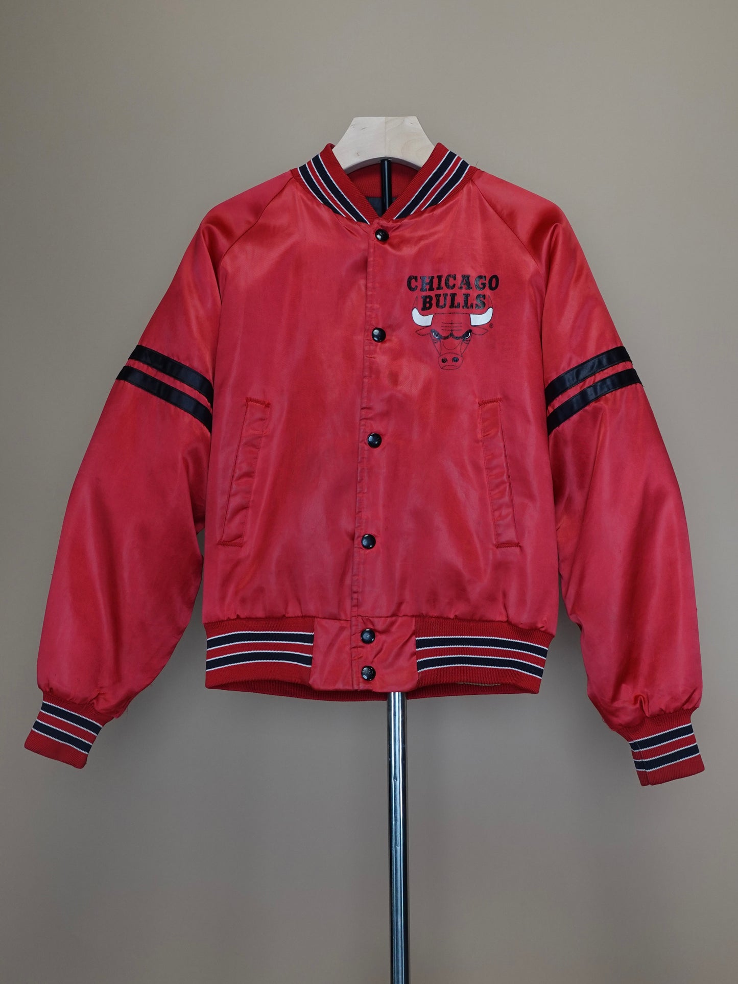 Vintage Chicago Bulls Satin Jacket / Sportswear / Bomber / Retro