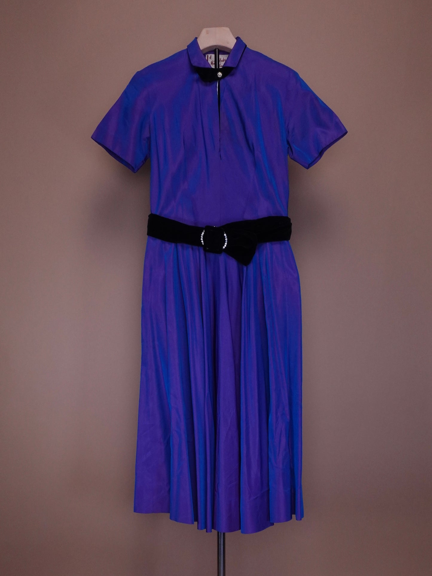 1960s - Iridescent Silk Knee Length Dress