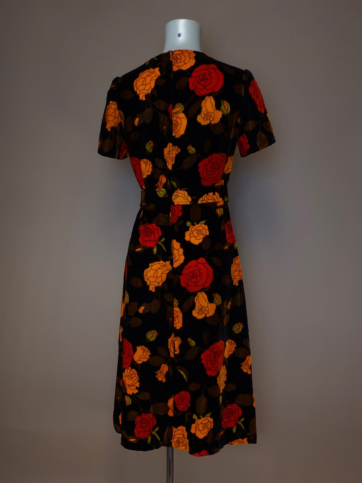 1970S - BELTED FLOWER POWER MIDI DRESS