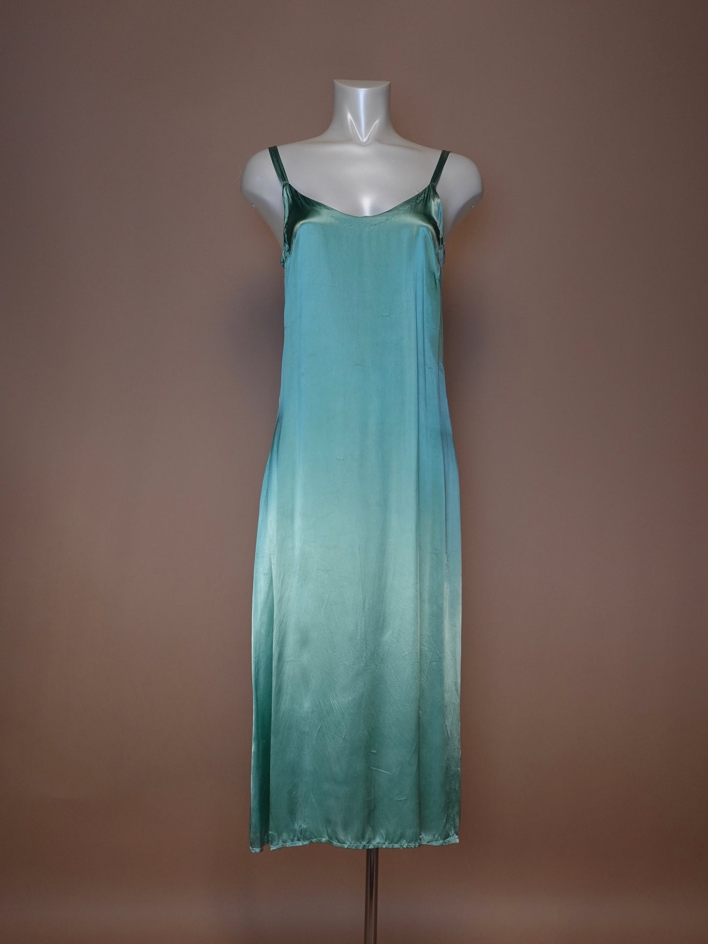 1940S - EMERALD GREEN SILK SATIN SLIP