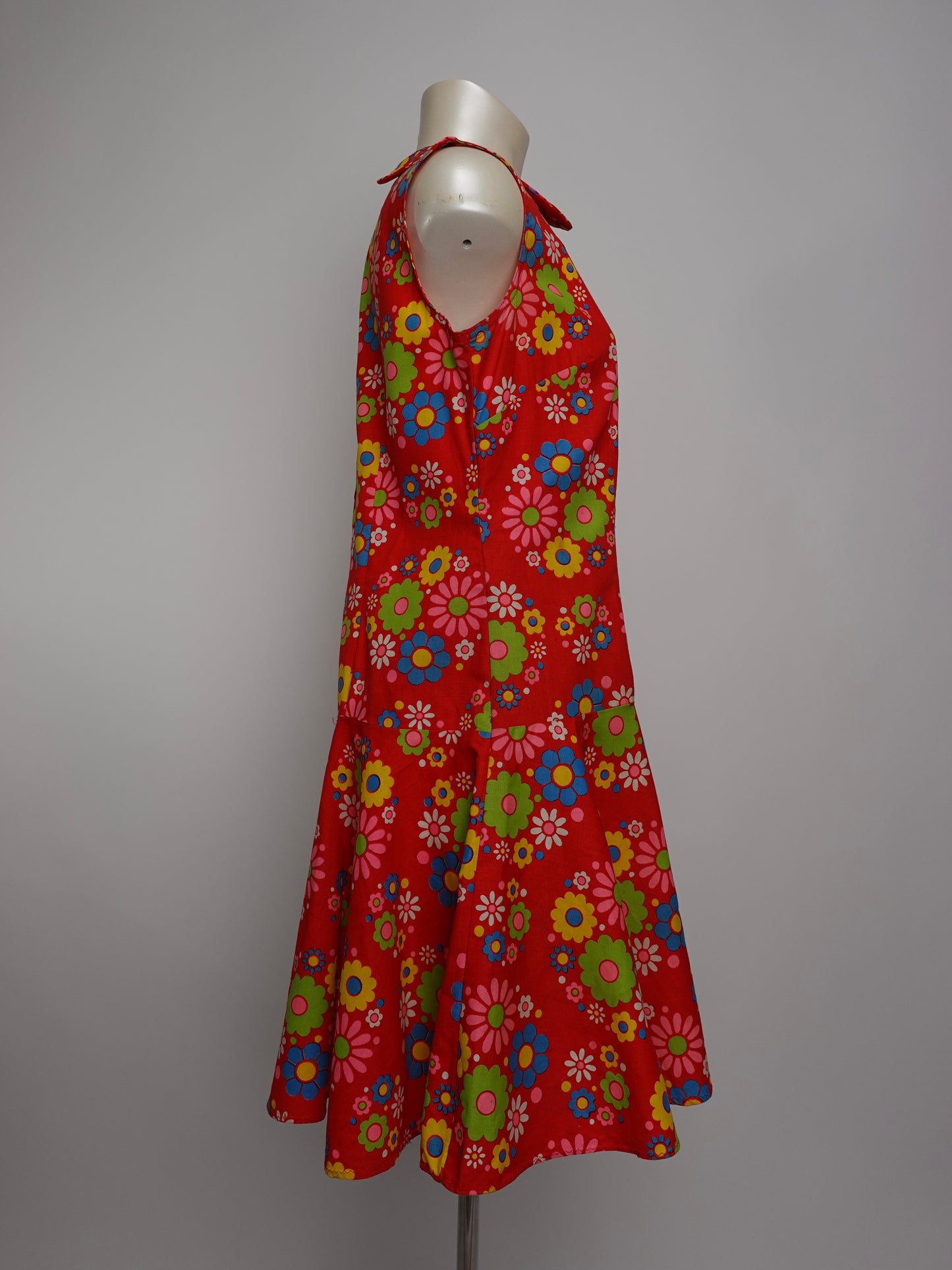 1960S -FLOWER POWER SLEEVLESS ROMPER
