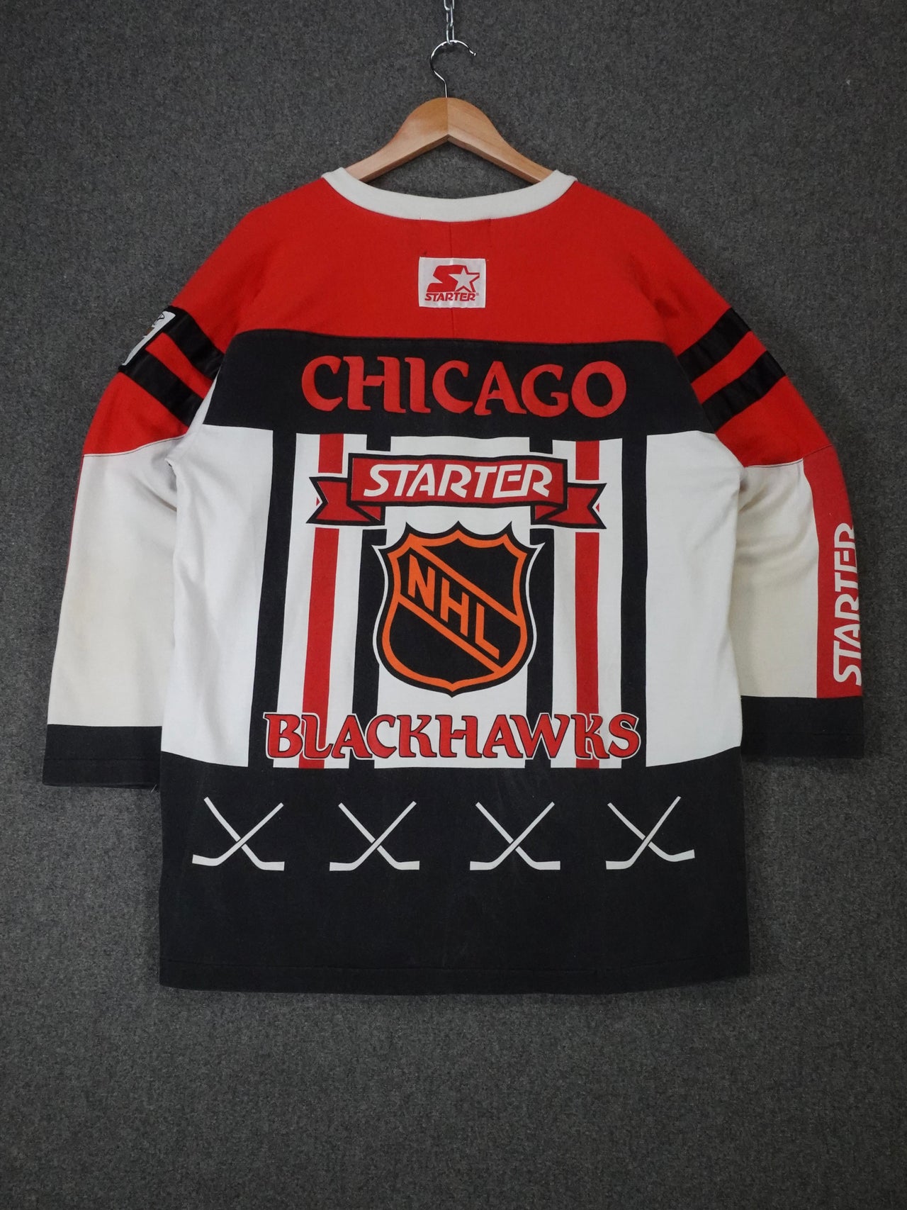 1990s - Starter NHL Black Hawkes Sweatshirt Jersey
