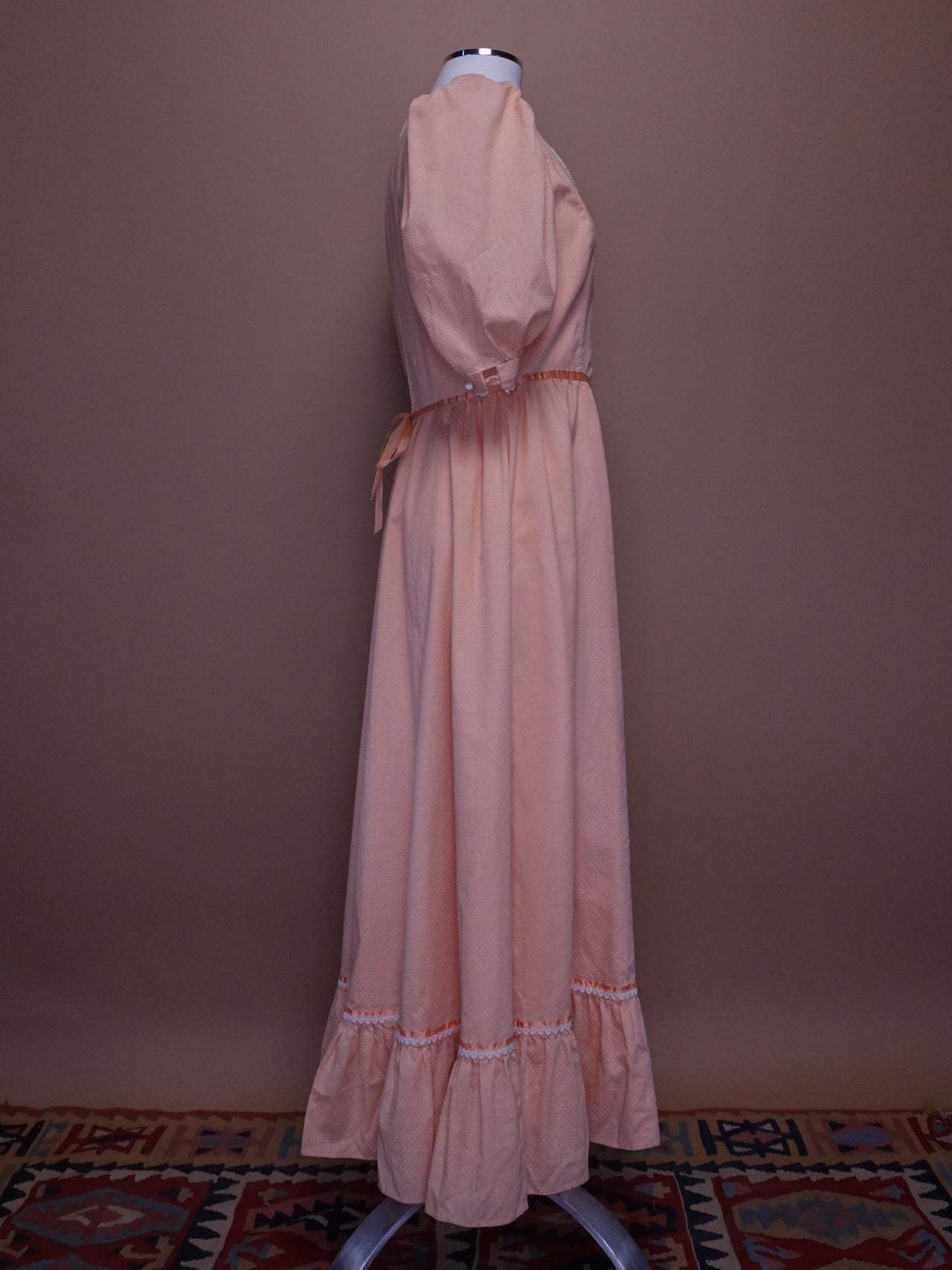 1960s - Baby Pink Swiss Dot Dress With Lace Detailing & Mother of Pear Buttons