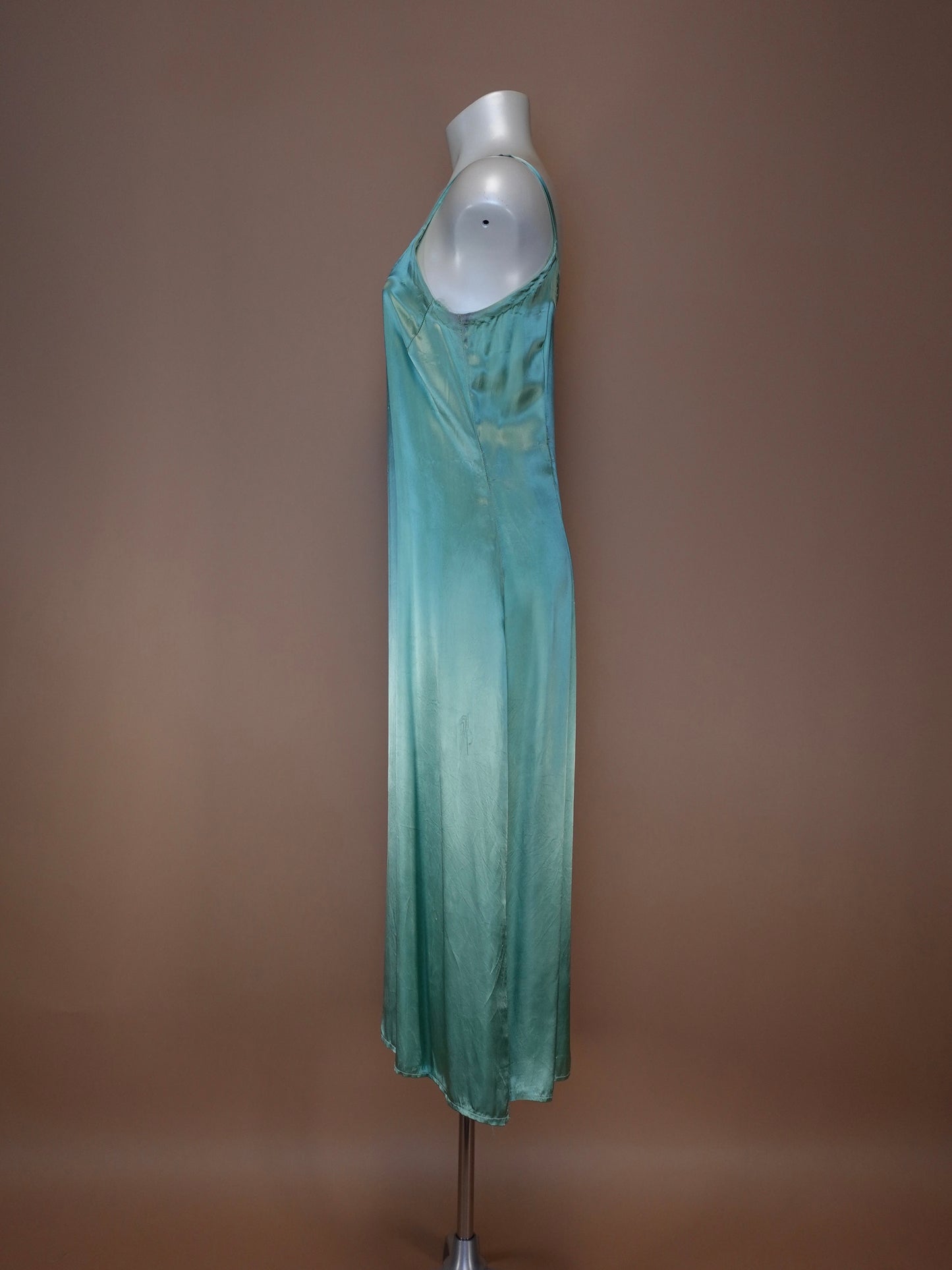 1940S - EMERALD GREEN SILK SATIN SLIP