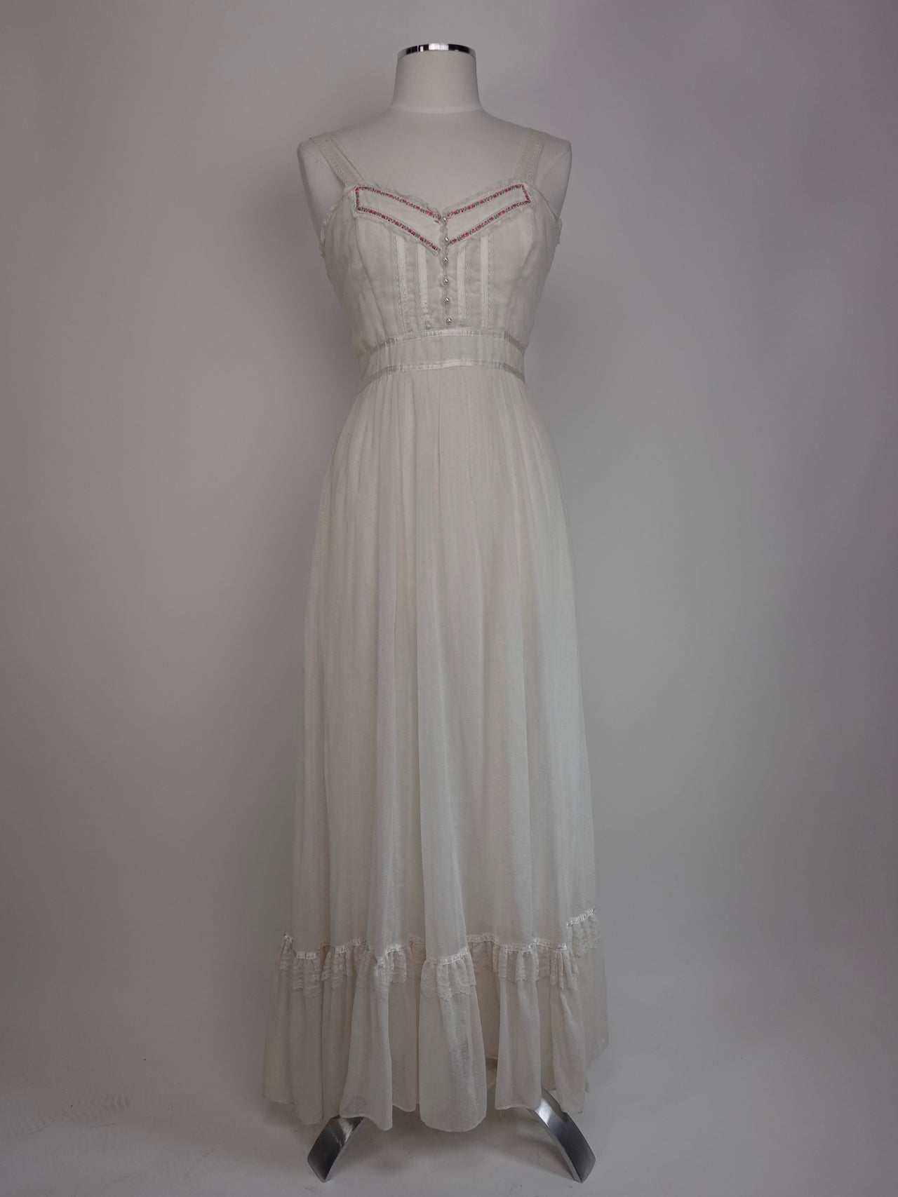 1970S - GUNNE SAX WHITE SLEEVELESS COTTAGE CORE DRESS