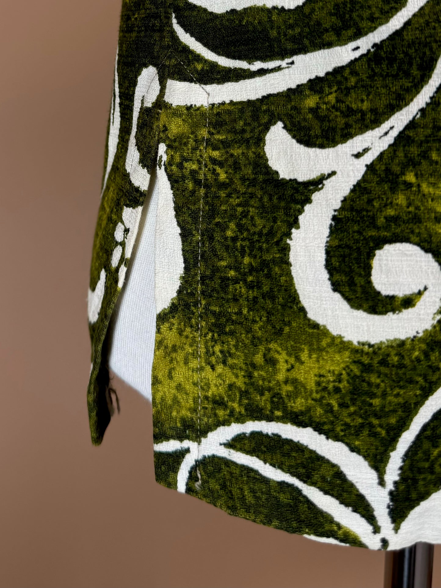1970s - Lolani Green Bar Cloth Hawaiian Shirt