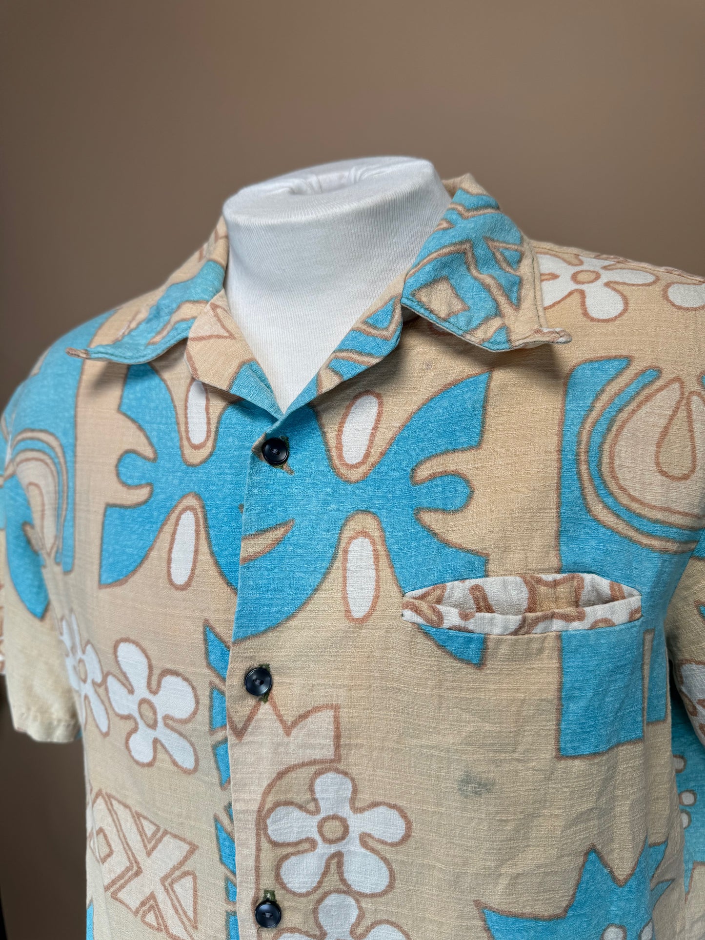1980s - Malihini Beige/Blue Bar Cloth Hawaiian Shirt