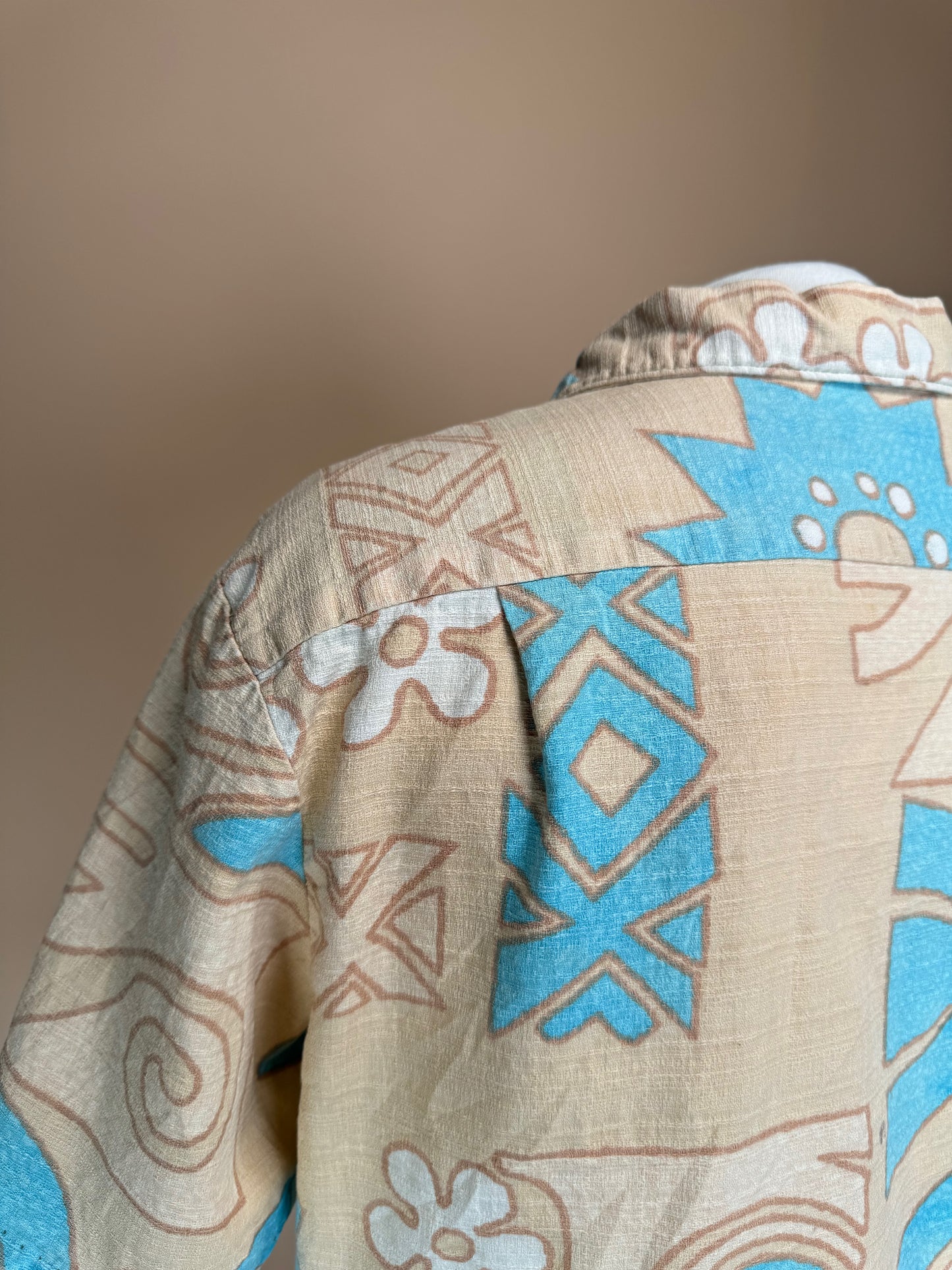 1980s - Malihini Beige/Blue Bar Cloth Hawaiian Shirt