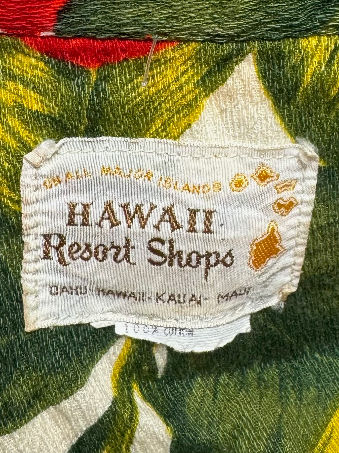 1960s - Hawaii Resort Shops  Pink/Orange/Green Bar Cloth Hawaiian Shirt